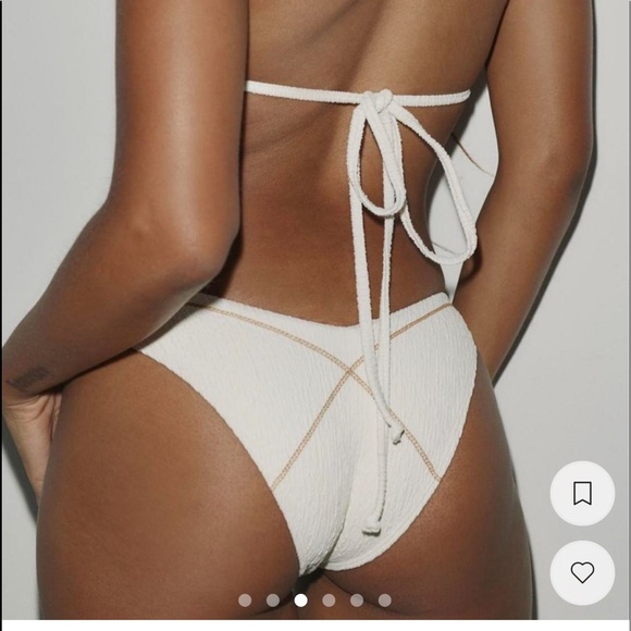 COPY - Frankies bikini - Picture 2 of 3